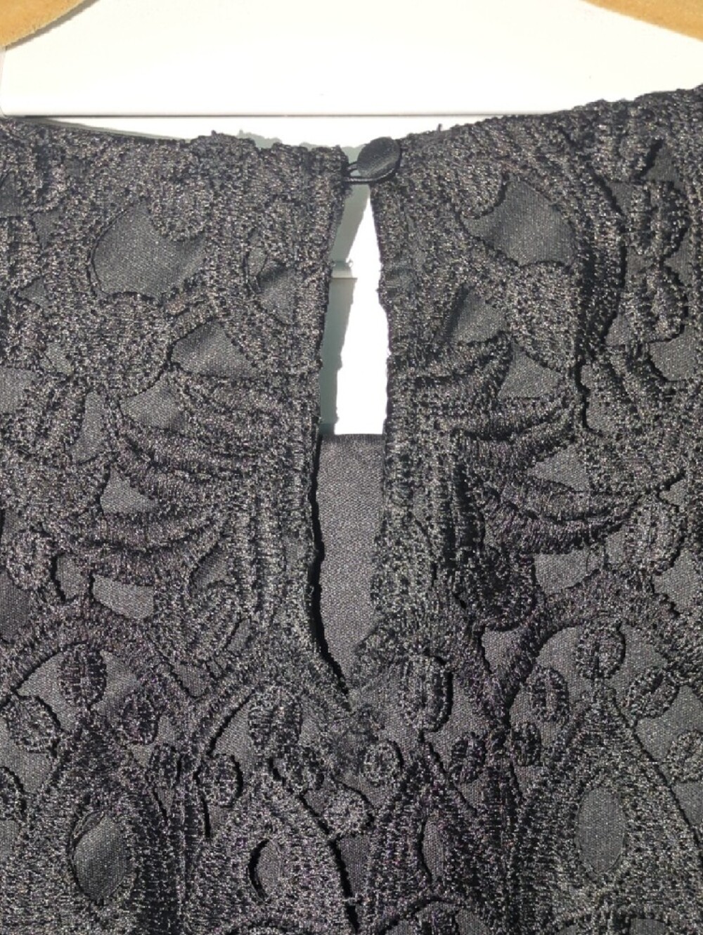 Women's Black Lace Ruffle Shell Top - Picture 4 of 7